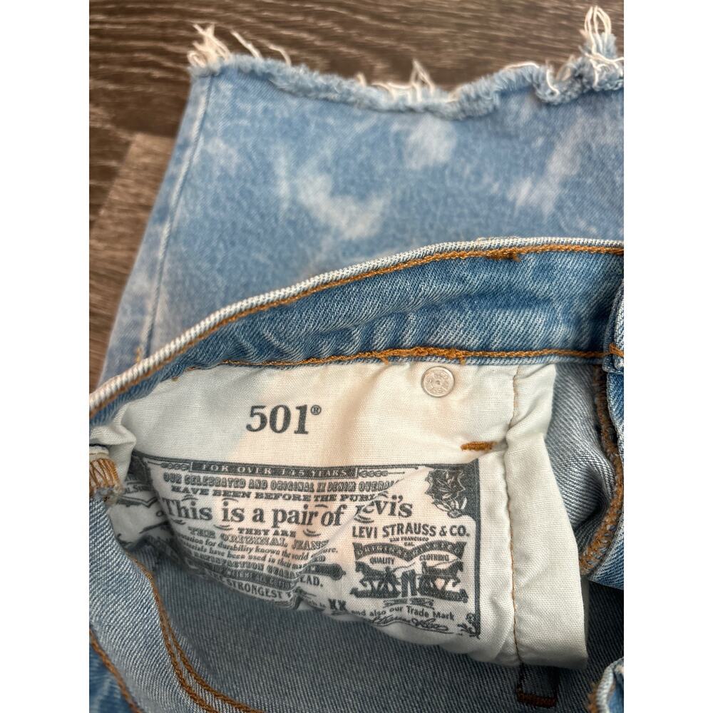 Levi’s 501 Bleached Tie Dye Buttonfly Cut Off Shorts Size 29 - Picture 3 of 6